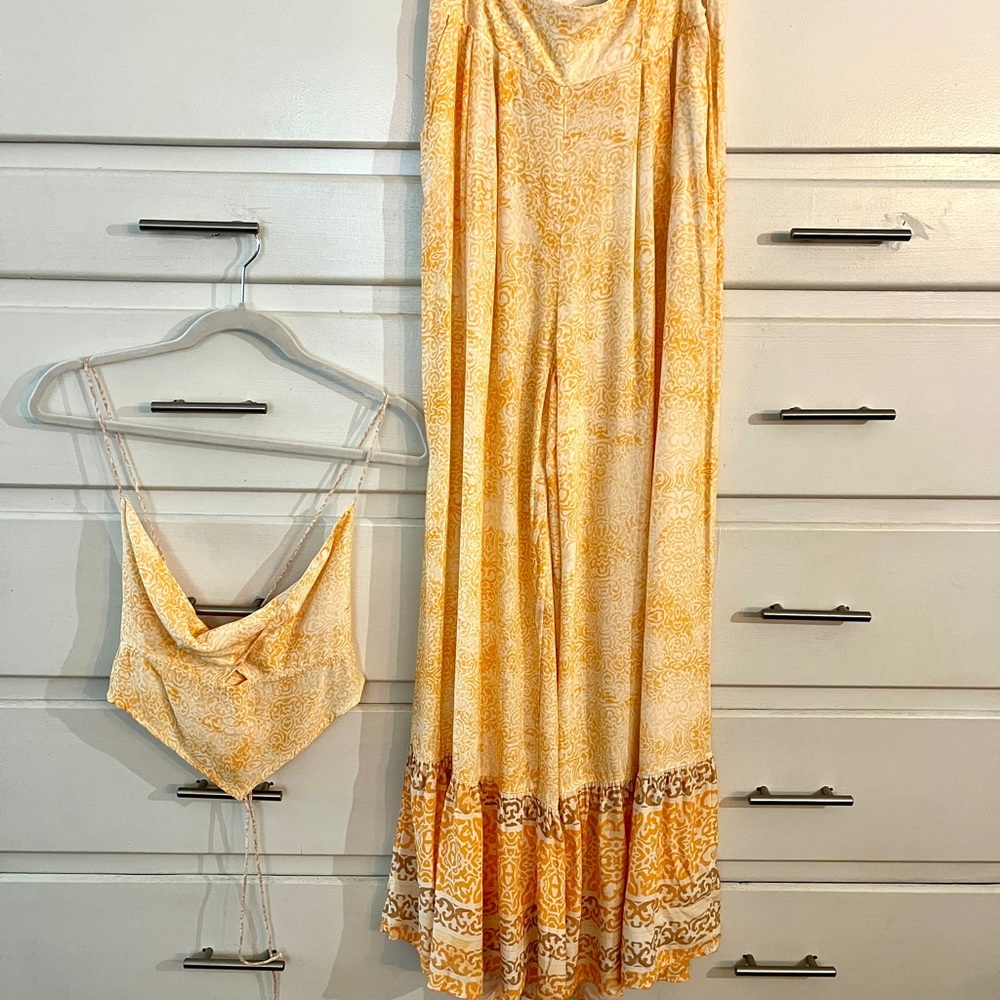 Free People Vanessa high rise wide leg pants and top set in gold only size small - Picture 6 of 13